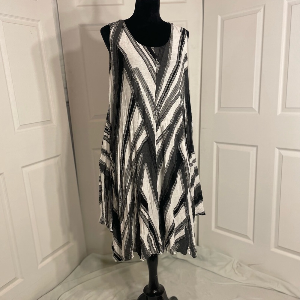 Simply Vera Dress size XL - Picture 3 of 6